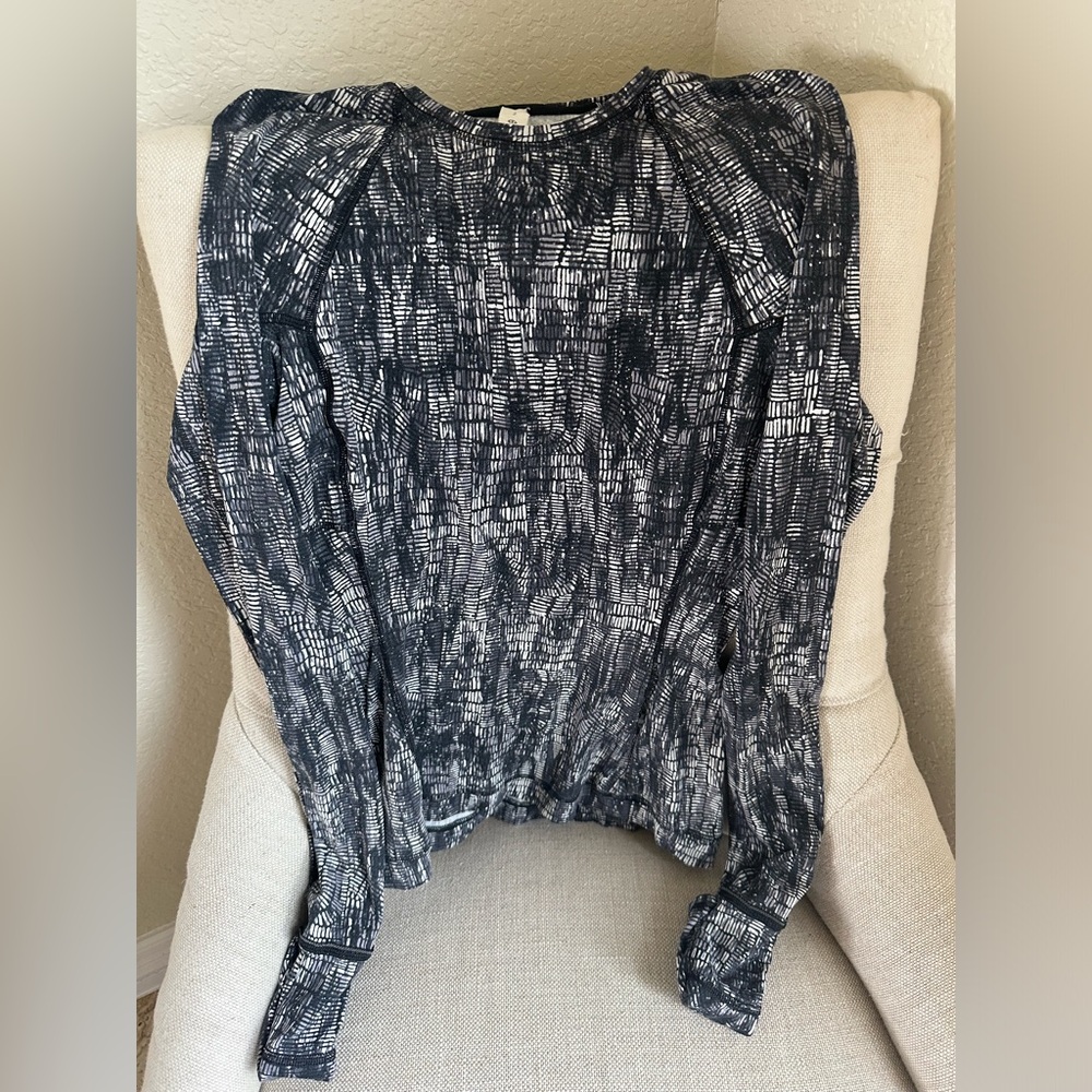 Lululemon Women Shirts  Long Sleeve Shirt Size 2